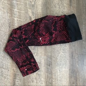 Red snake print Nike Dri fit leggings 🐍